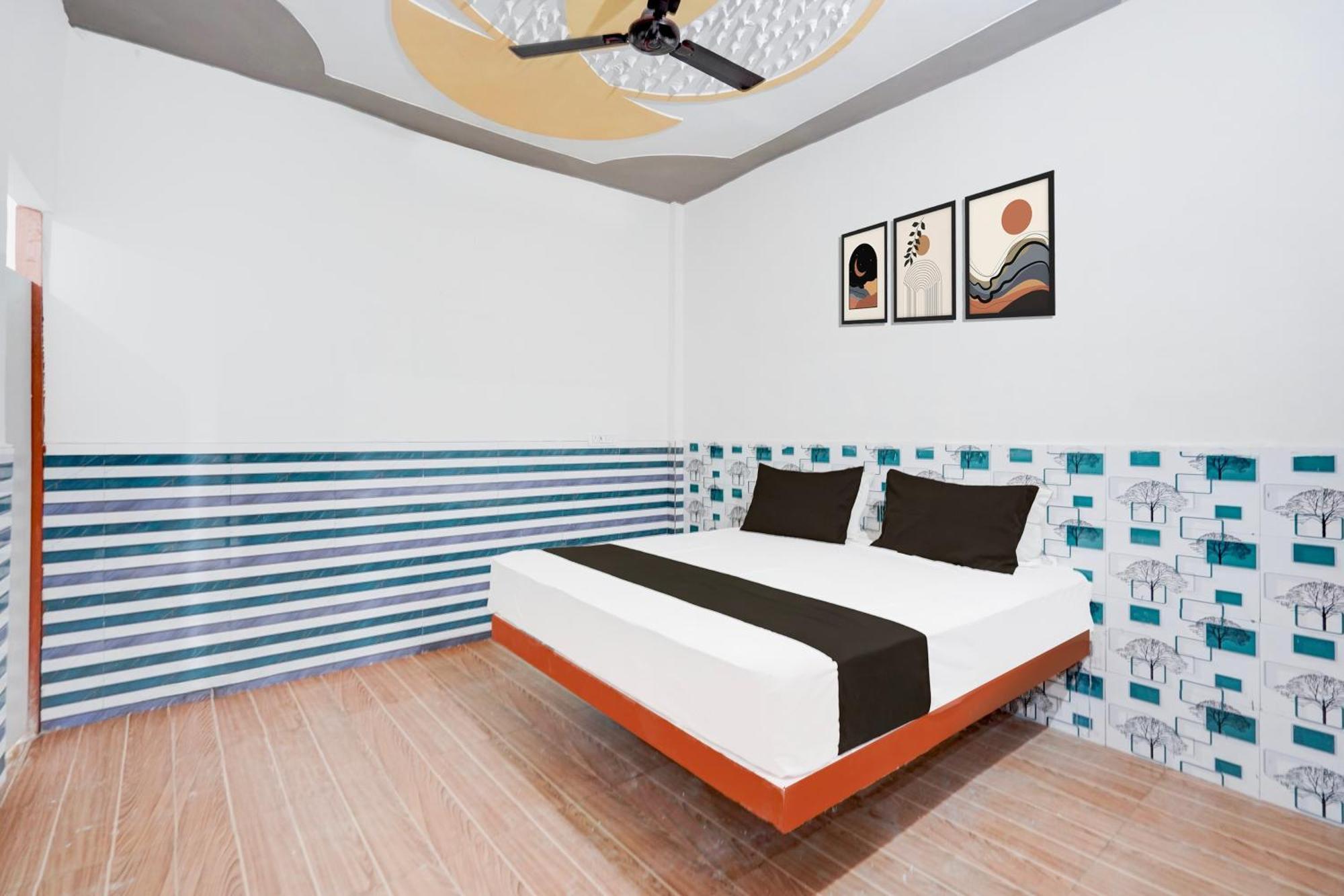 Hotel O Golden Bird Noida Exteriör bild